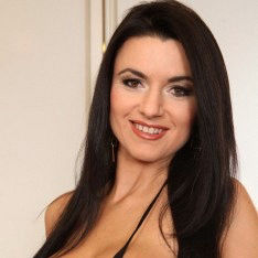 Horny Cheating Milf Businesswoman