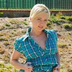 Enema les Nora Skyy mouthfull of milksquirt