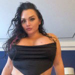 Sex Fiend Serb Nina Kayy Tongue Fucks Curvy Betty Bang!