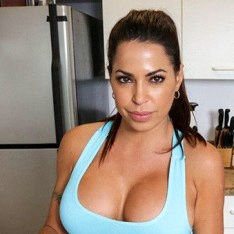 Thick Cougar gets Drilled